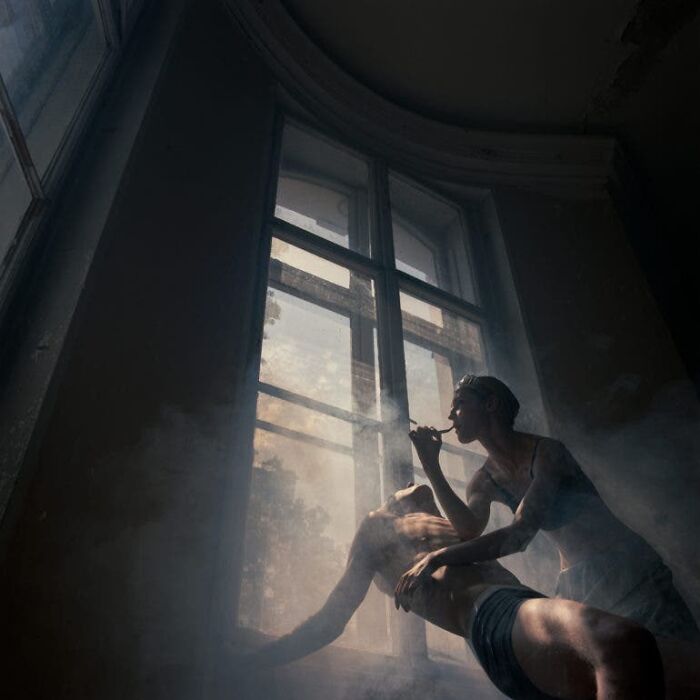 Photographer Uses An Analog Camera To Capture Eerie And Surreal Photos Of People (30 Pics)