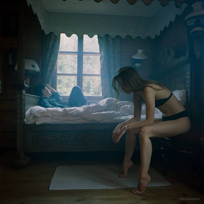 Photographer Uses An Analog Camera To Capture Eerie And Surreal Photos Of People (30 Pics)