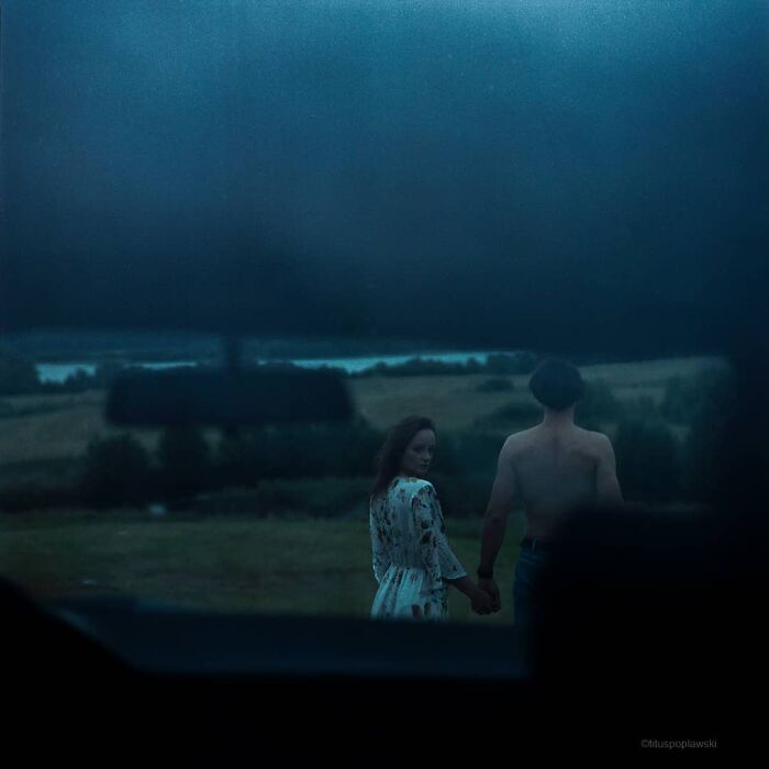 Photographer Uses An Analog Camera To Capture Eerie And Surreal Photos Of People (30 Pics)