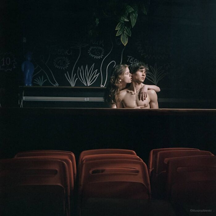 Photographer Uses An Analog Camera To Capture Eerie And Surreal Photos Of People (30 Pics)