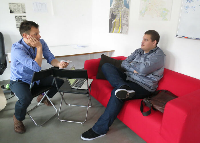 20 Useful Tips For People Looking For A New Job, As Shared By This Career Coach Online