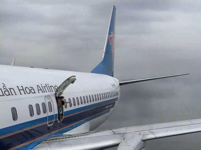 Guy Creates Funny And Silly Edits Of Him Hanging Out With Celebrities (78 Pics) Guy Creates Funny And Silly Edits Of Him Hanging Out With Celebrities (78 Pics)