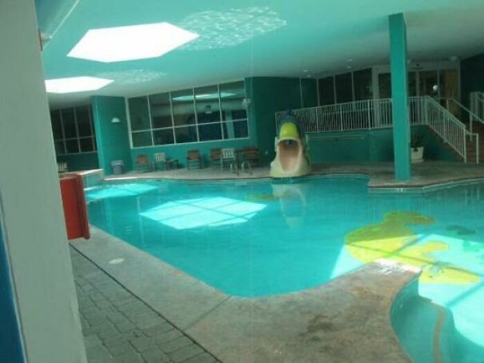 40 Pics Of Slightly Unsettling “Liminal Spaces” 40 Pics Of Slightly Unsettling “Liminal Spaces”