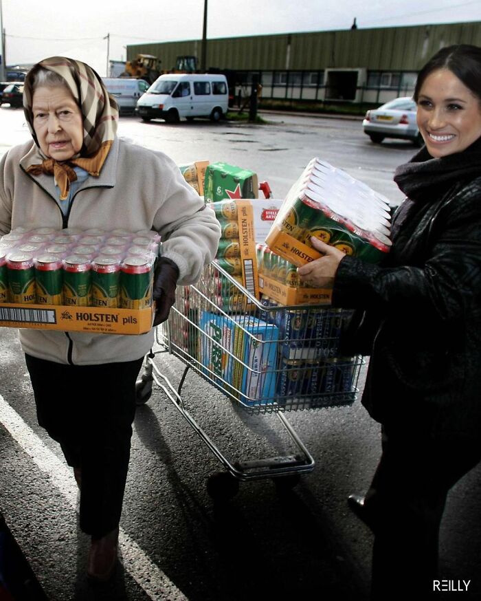 78 Silly And Humorous Edits This Artist Created Of Queen Elizabeth 78 Silly And Humorous Edits This Artist Created Of Queen Elizabeth