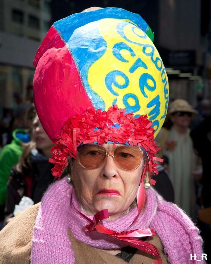 78 Silly And Humorous Edits This Artist Created Of Queen Elizabeth 78 Silly And Humorous Edits This Artist Created Of Queen Elizabeth