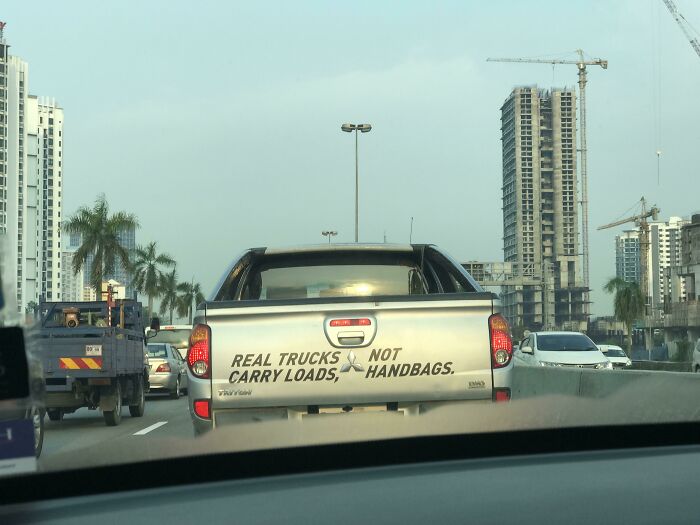 40 Times People Didn’t Think Their Message Through And It Resulted In These Fails (New Pics) 40 Times People Didn’t Think Their Message Through And It Resulted In These Fails (New Pics)