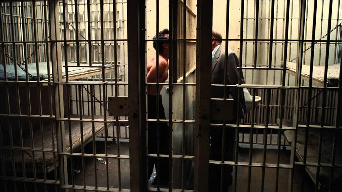 Ex-Prisoners Are Listing All The Things Hollywood Gets Wrong About Prison, And Their Thread Is Revealing Ex-Prisoners Are Listing All The Things Hollywood Gets Wrong About Prison, And Their Thread Is Revealing