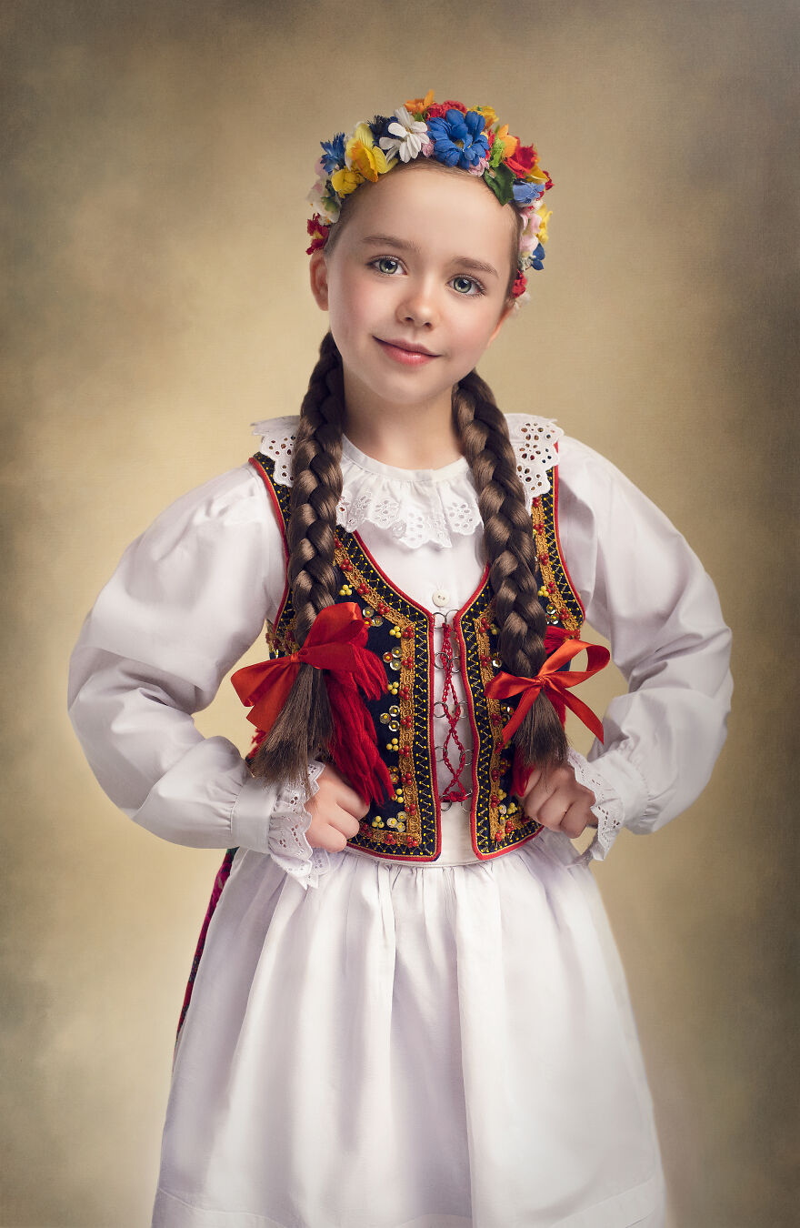 I Capture Beautiful Polish Folklore Costumes In A Painting-Like Style I Capture Beautiful Polish Folklore Costumes In A Painting-Like Style
