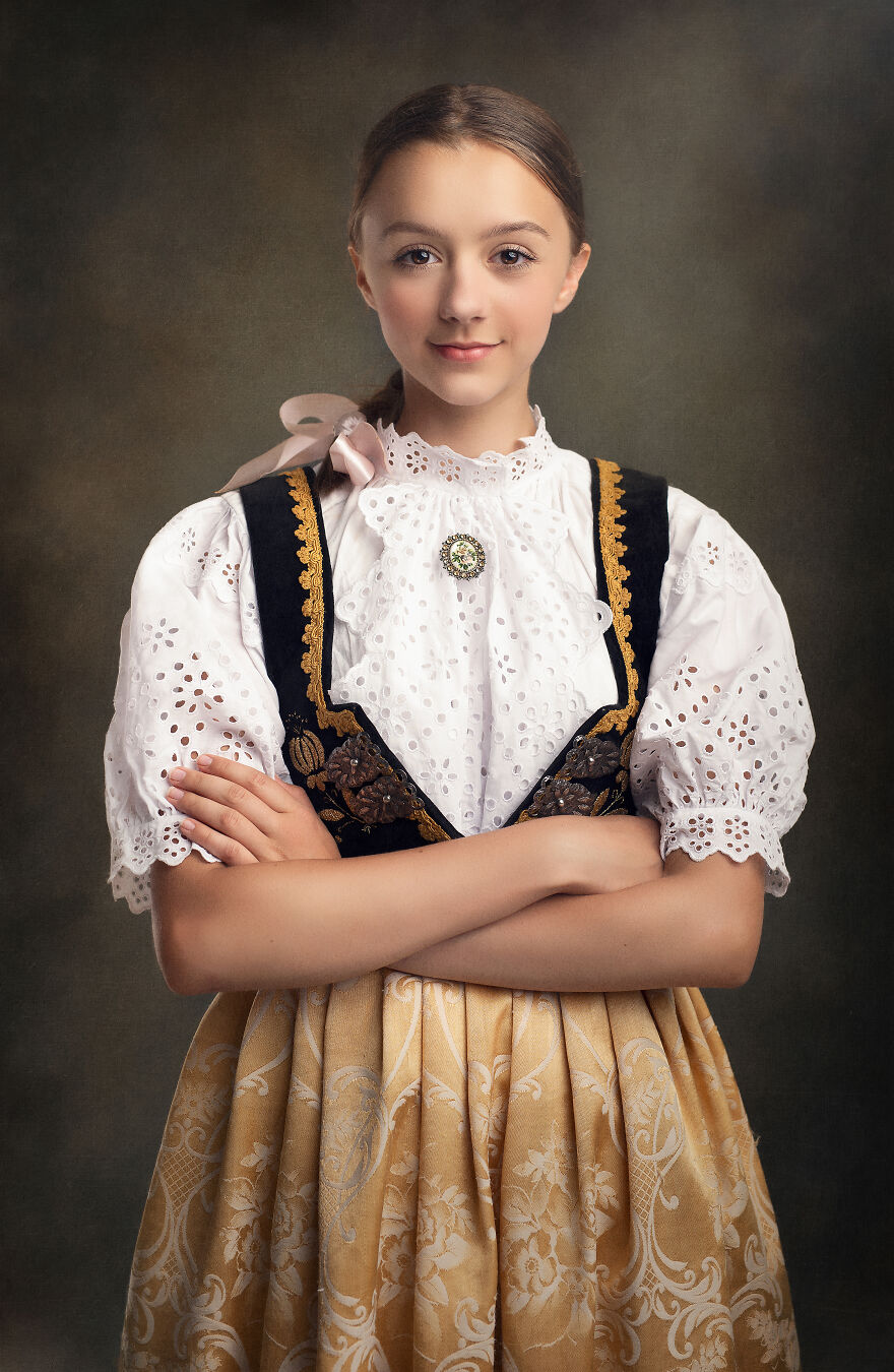 I Capture Beautiful Polish Folklore Costumes In A Painting-Like Style I Capture Beautiful Polish Folklore Costumes In A Painting-Like Style