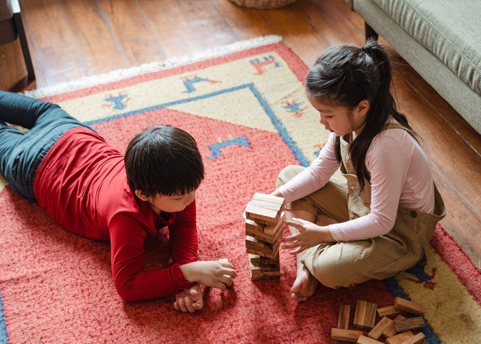 30 Unusual And Disturbing Things These People Saw At Someone Else&#8217;s House