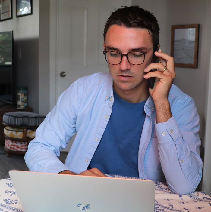 Person Shares What Employees Need To Stop Discussing With Their Bosses Once And For All Person Shares What Employees Need To Stop Discussing With Their Bosses Once And For All