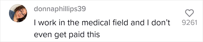Discussion Online Ensues After Costco Worker Shares She Gets Paid Almost $30 ‘Just To Draw Smiley Faces On Receipts’