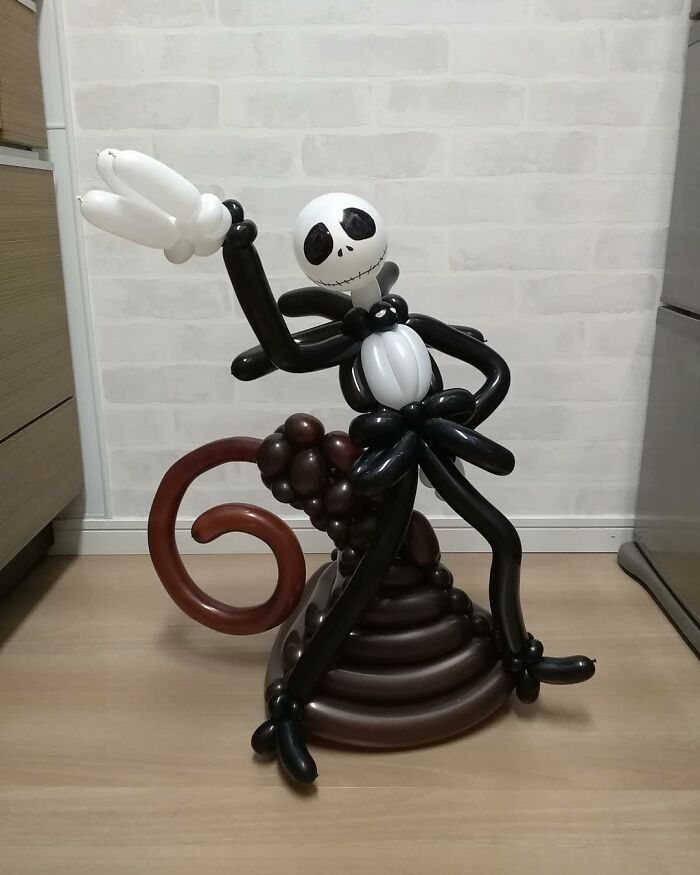 Balloon Art: This Artist Recreates Popular Characters In An Unusual Way (69 Pics) Balloon Art: This Artist Recreates Popular Characters In An Unusual Way (69 Pics)