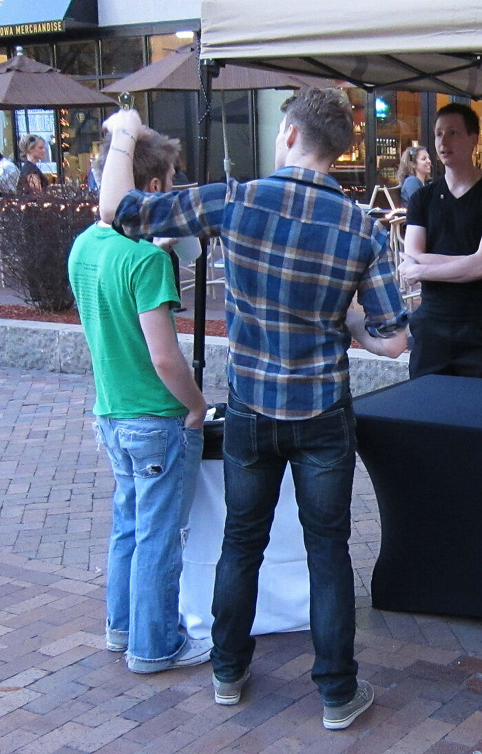 “I Realized I Was Gay”: 29 Men In This Online Group Who Came Out Later In Life Share What Was Their Turning Point “I Realized I Was Gay”: 29 Men In This Online Group Who Came Out Later In Life Share What Was Their Turning Point