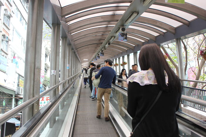 21 Mistakes And Traps To Avoid When Visiting These European Countries, Revealed By This TikTok Account 21 Mistakes And Traps To Avoid When Visiting These European Countries, Revealed By This TikTok Account