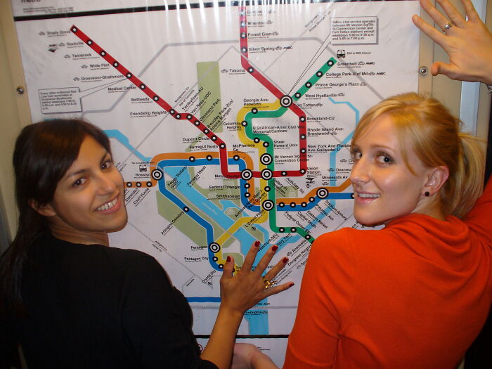 21 Mistakes And Traps To Avoid When Visiting These European Countries, Revealed By This TikTok Account 21 Mistakes And Traps To Avoid When Visiting These European Countries, Revealed By This TikTok Account