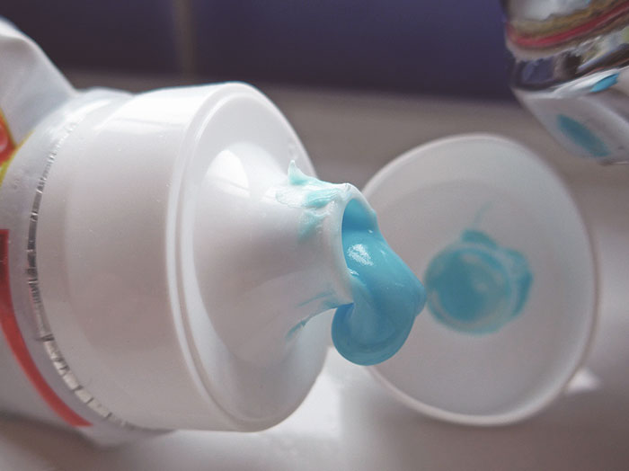 ‘What’s Legal But If You Do It You Still Look Like A Psychopath?’: 30 Of The Funniest Answers ‘What’s Legal But If You Do It You Still Look Like A Psychopath?’: 30 Of The Funniest Answers