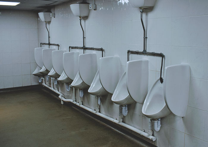 ‘What’s Legal But If You Do It You Still Look Like A Psychopath?’: 30 Of The Funniest Answers ‘What’s Legal But If You Do It You Still Look Like A Psychopath?’: 30 Of The Funniest Answers