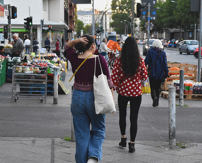 ‘What’s Legal But If You Do It You Still Look Like A Psychopath?’: 30 Of The Funniest Answers ‘What’s Legal But If You Do It You Still Look Like A Psychopath?’: 30 Of The Funniest Answers