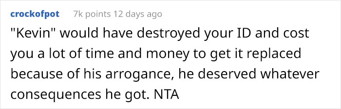 Person Is Debating Whether To Feel Guilty For Getting A Cashier In Trouble, Asks The Internet If They Were At Fault Person Is Debating Whether To Feel Guilty For Getting A Cashier In Trouble, Asks The Internet If They Were At Fault