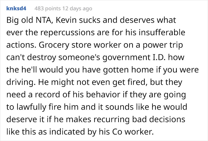 Person Is Debating Whether To Feel Guilty For Getting A Cashier In Trouble, Asks The Internet If They Were At Fault Person Is Debating Whether To Feel Guilty For Getting A Cashier In Trouble, Asks The Internet If They Were At Fault