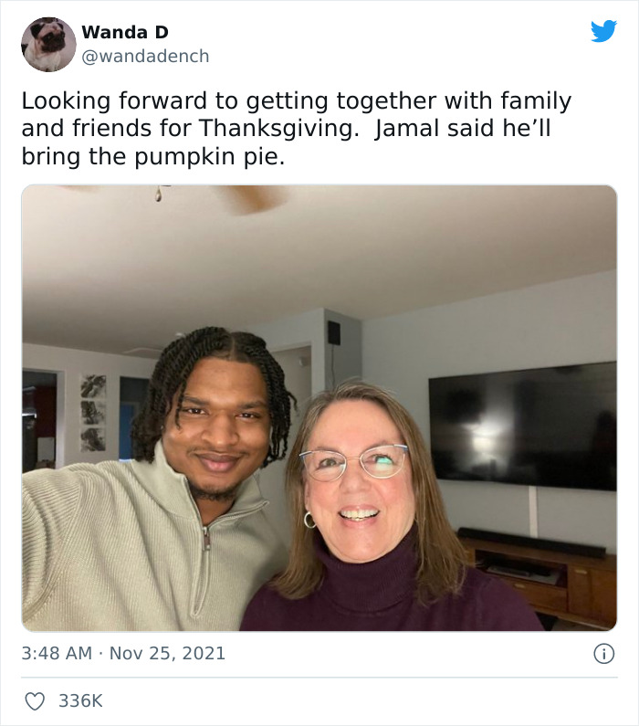 Grandma And A Stranger Who She Accidentally Invited To Thanksgiving Share Their 6th Celebration Together