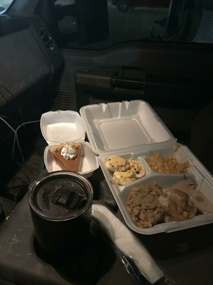 50 Times People Had A Terrible Time During Thanksgiving And Posted These Pics Online To Get Some Sympathy