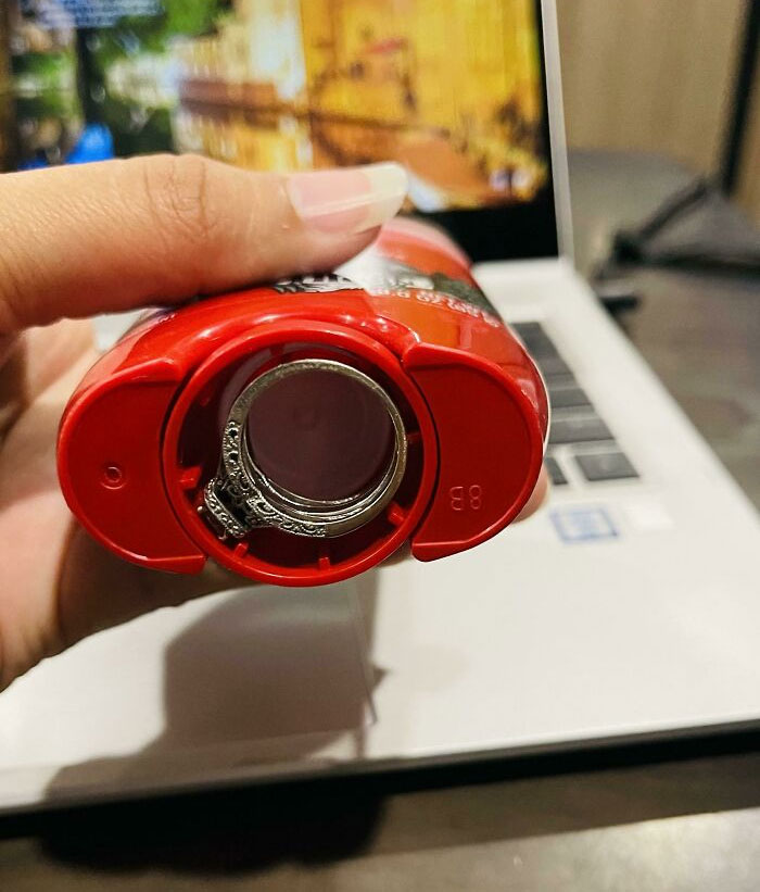 50 People Having A Pretty Miserable Day (New Pics)