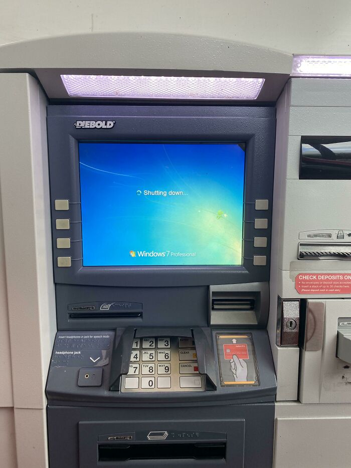 50 People Having A Pretty Miserable Day (New Pics)