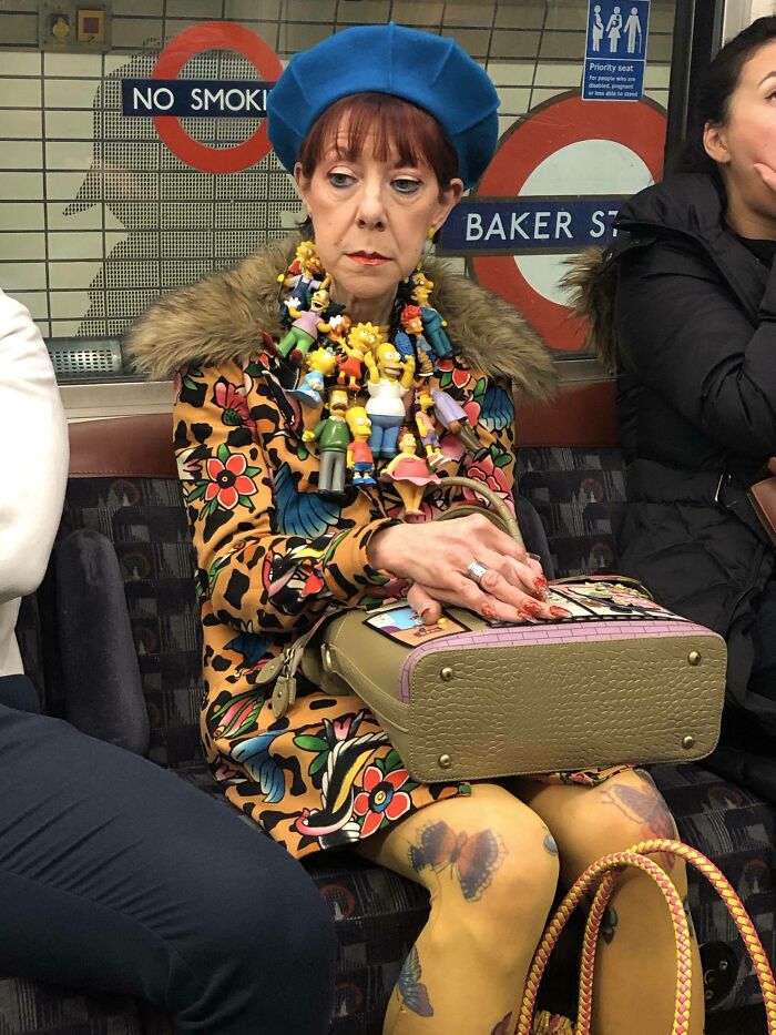 50 Times People Spotted Such Strange Things On The Subway, They Had To Take A Photo (New Pics) 50 Times People Spotted Such Strange Things On The Subway, They Had To Take A Photo (New Pics)