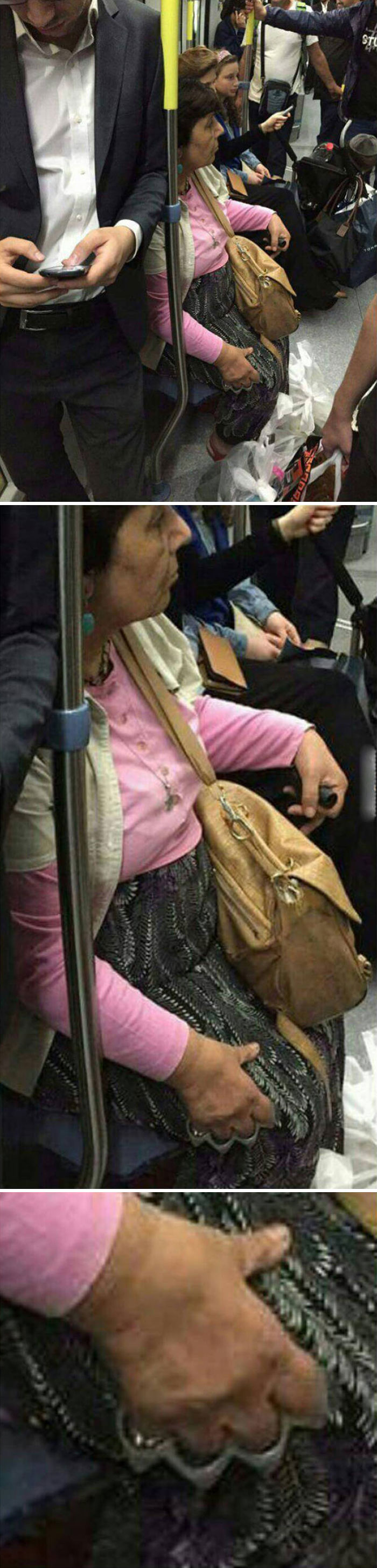 50 Times People Spotted Such Strange Things On The Subway, They Had To Take A Photo (New Pics) 50 Times People Spotted Such Strange Things On The Subway, They Had To Take A Photo (New Pics)