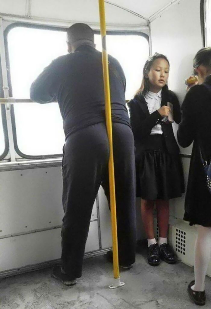 50 Times People Spotted Such Strange Things On The Subway, They Had To Take A Photo (New Pics) 50 Times People Spotted Such Strange Things On The Subway, They Had To Take A Photo (New Pics)