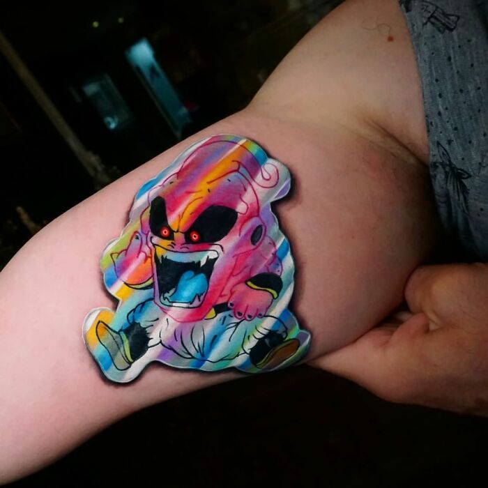 This Brazilian Artist Created 15 Tattoos That Look Like Holographic Stickers This Brazilian Artist Created 15 Tattoos That Look Like Holographic Stickers