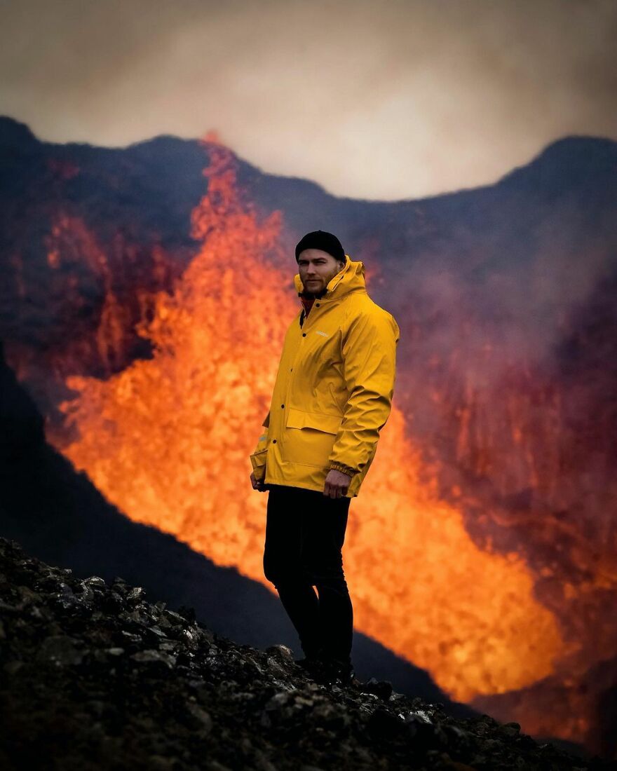 Here’s How Arctic Islands Look Through All 4 Seasons, As Captured By “The Aurora Hunter” Here’s How Arctic Islands Look Through All 4 Seasons, As Captured By “The Aurora Hunter”