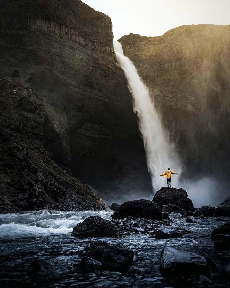Here’s How Arctic Islands Look Through All 4 Seasons, As Captured By “The Aurora Hunter” Here’s How Arctic Islands Look Through All 4 Seasons, As Captured By “The Aurora Hunter”