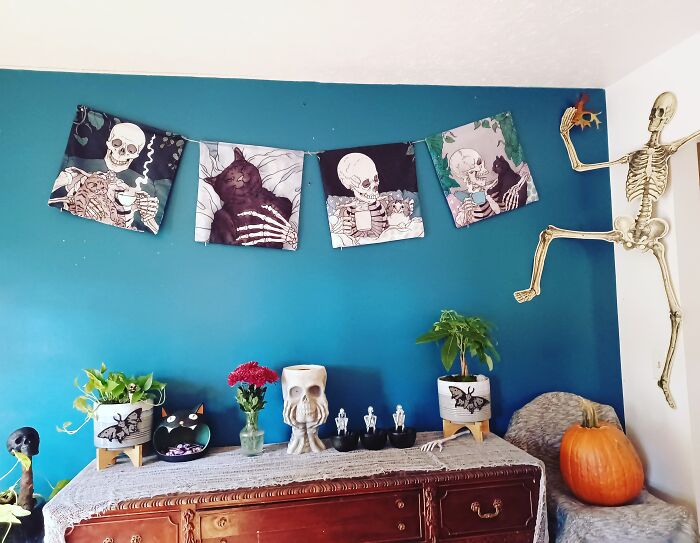 Hey Pandas, Post A Picture Of Your Halloween Decor (Closed) Hey Pandas, Post A Picture Of Your Halloween Decor (Closed)