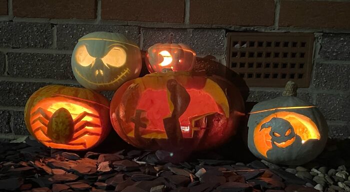 Hey Pandas, Post A Picture Of Your Halloween Decor (Closed) Hey Pandas, Post A Picture Of Your Halloween Decor (Closed)