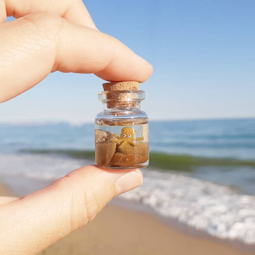 This Artist Started Micro Crocheting As An Experiment, And Now She Creates Tiny Animals And Plants Using Needle And Thread (70 Pics) This Artist Started Micro Crocheting As An Experiment, And Now She Creates Tiny Animals And Plants Using Needle And Thread (70 Pics)