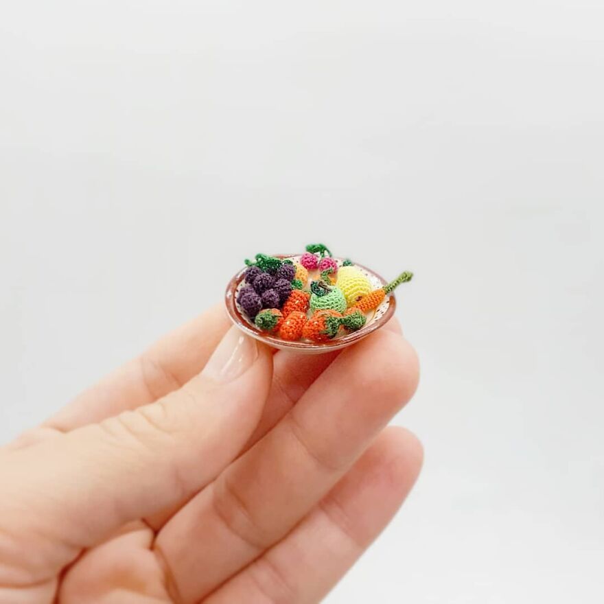 This Artist Started Micro Crocheting As An Experiment, And Now She Creates Tiny Animals And Plants Using Needle And Thread (70 Pics) This Artist Started Micro Crocheting As An Experiment, And Now She Creates Tiny Animals And Plants Using Needle And Thread (70 Pics)