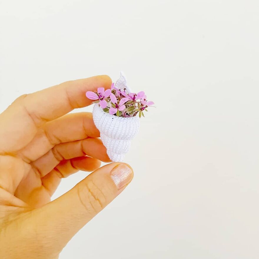 This Artist Started Micro Crocheting As An Experiment, And Now She Creates Tiny Animals And Plants Using Needle And Thread (70 Pics) This Artist Started Micro Crocheting As An Experiment, And Now She Creates Tiny Animals And Plants Using Needle And Thread (70 Pics)