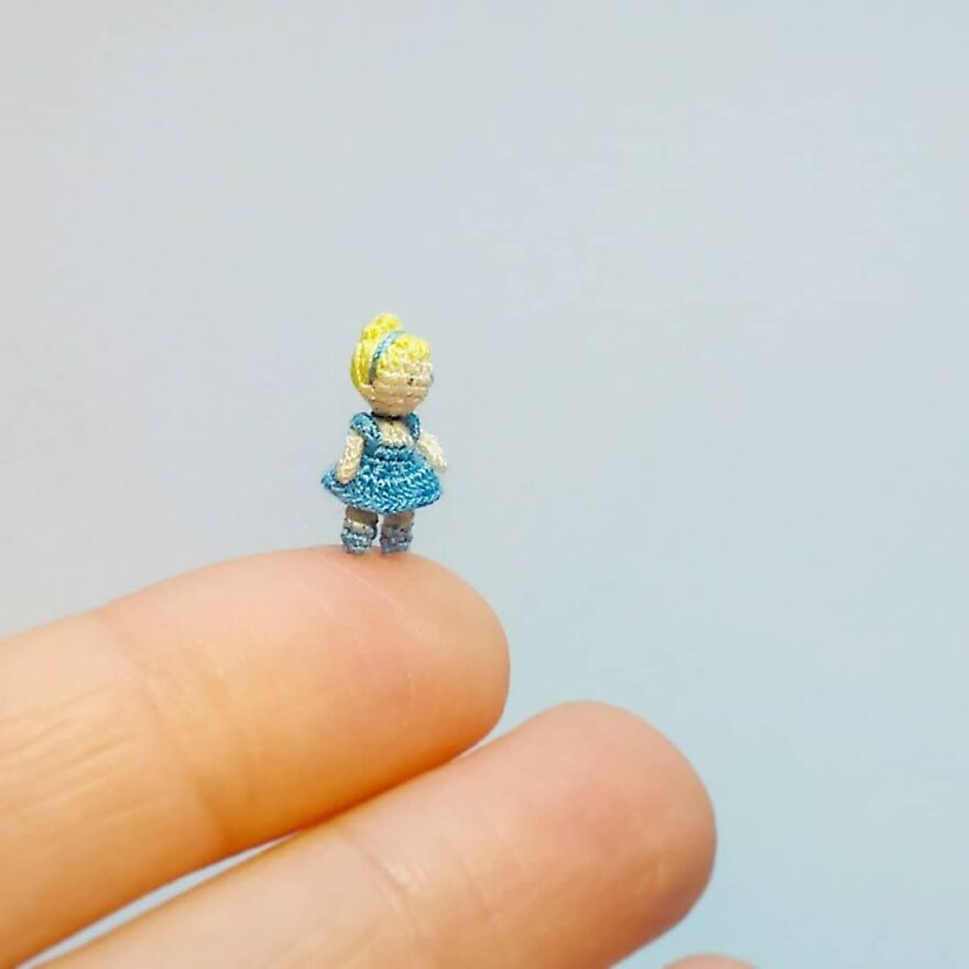 This Artist Started Micro Crocheting As An Experiment, And Now She Creates Tiny Animals And Plants Using Needle And Thread (70 Pics) This Artist Started Micro Crocheting As An Experiment, And Now She Creates Tiny Animals And Plants Using Needle And Thread (70 Pics)
