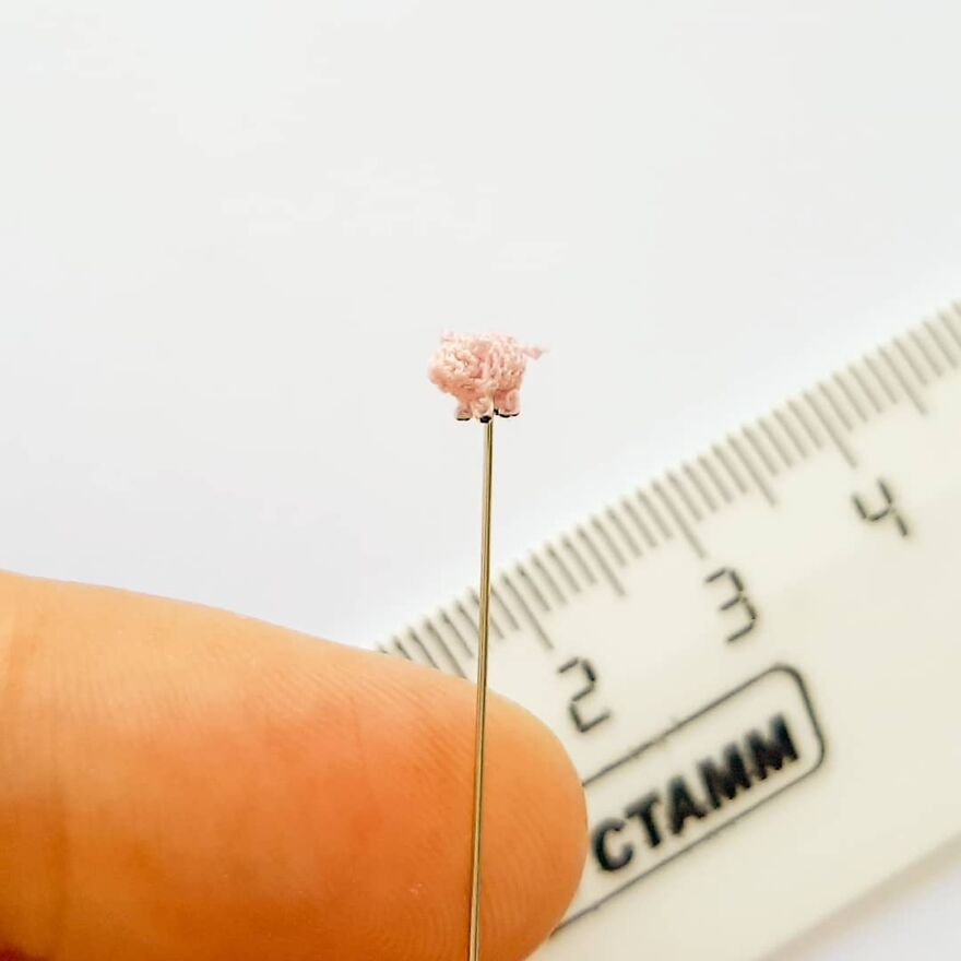 This Artist Started Micro Crocheting As An Experiment, And Now She Creates Tiny Animals And Plants Using Needle And Thread (70 Pics) This Artist Started Micro Crocheting As An Experiment, And Now She Creates Tiny Animals And Plants Using Needle And Thread (70 Pics)