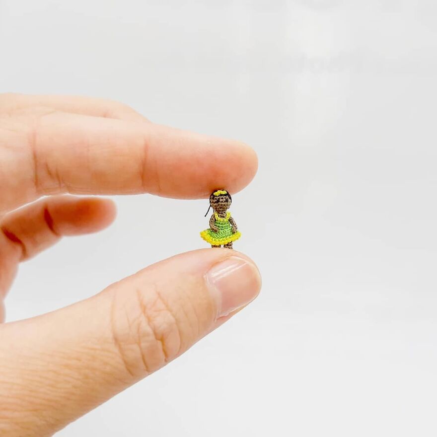 This Artist Started Micro Crocheting As An Experiment, And Now She Creates Tiny Animals And Plants Using Needle And Thread (70 Pics) This Artist Started Micro Crocheting As An Experiment, And Now She Creates Tiny Animals And Plants Using Needle And Thread (70 Pics)