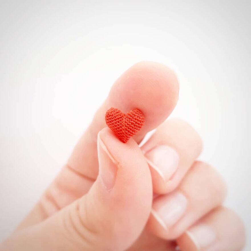 This Artist Started Micro Crocheting As An Experiment, And Now She Creates Tiny Animals And Plants Using Needle And Thread (70 Pics) This Artist Started Micro Crocheting As An Experiment, And Now She Creates Tiny Animals And Plants Using Needle And Thread (70 Pics)