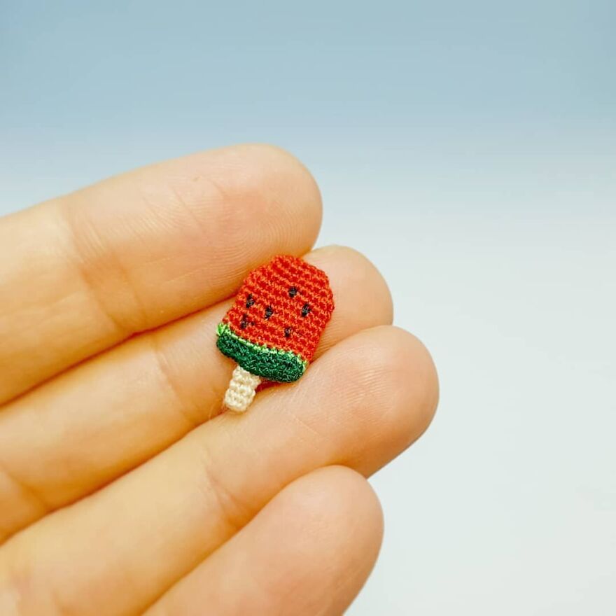 This Artist Started Micro Crocheting As An Experiment, And Now She Creates Tiny Animals And Plants Using Needle And Thread (70 Pics) This Artist Started Micro Crocheting As An Experiment, And Now She Creates Tiny Animals And Plants Using Needle And Thread (70 Pics)