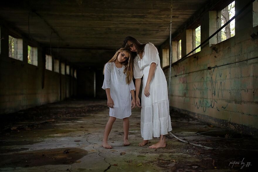 I Created A Creepy Photoshoot Series In Time For Halloween (26 Pics) I Created A Creepy Photoshoot Series In Time For Halloween (26 Pics)