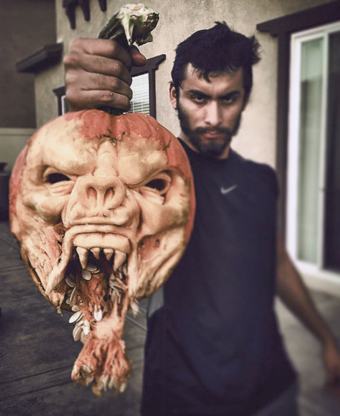 50 Times People Took Halloween Pumpkin Carving To A Whole New Level And Created These Masterpieces 50 Times People Took Halloween Pumpkin Carving To A Whole New Level And Created These Masterpieces
