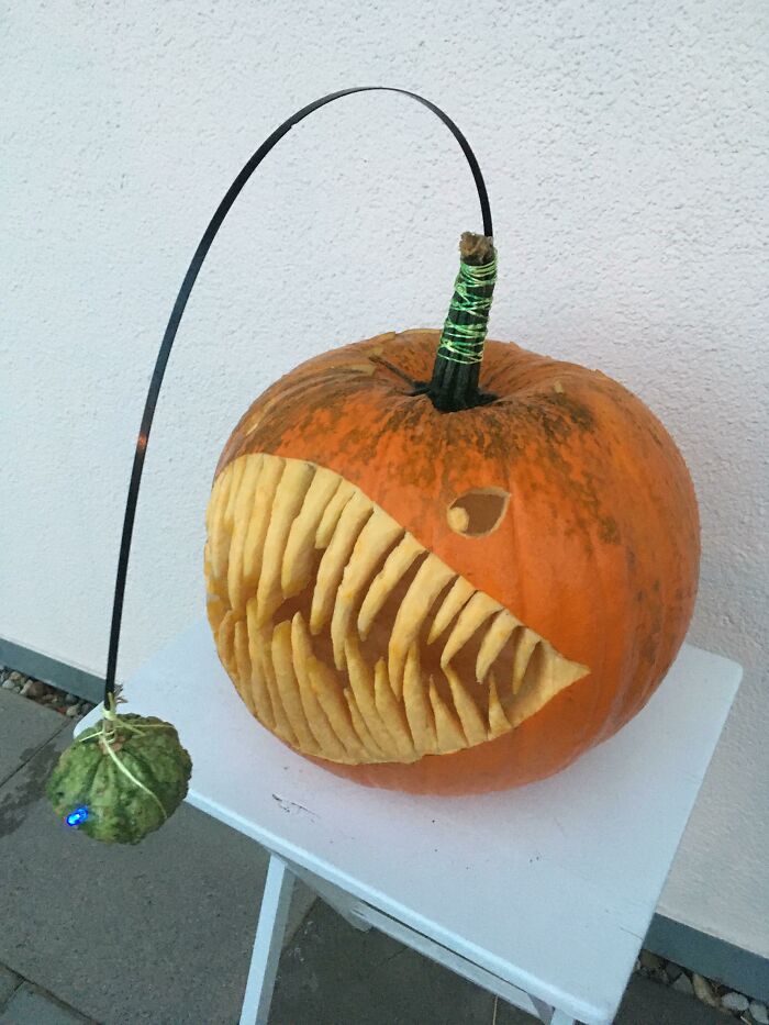 50 Times People Took Halloween Pumpkin Carving To A Whole New Level And Created These Masterpieces 50 Times People Took Halloween Pumpkin Carving To A Whole New Level And Created These Masterpieces