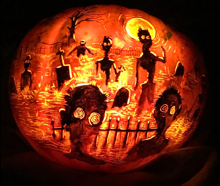 50 Times People Took Halloween Pumpkin Carving To A Whole New Level And Created These Masterpieces 50 Times People Took Halloween Pumpkin Carving To A Whole New Level And Created These Masterpieces