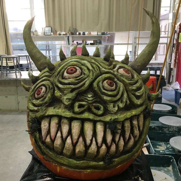 50 Times People Took Halloween Pumpkin Carving To A Whole New Level And Created These Masterpieces 50 Times People Took Halloween Pumpkin Carving To A Whole New Level And Created These Masterpieces